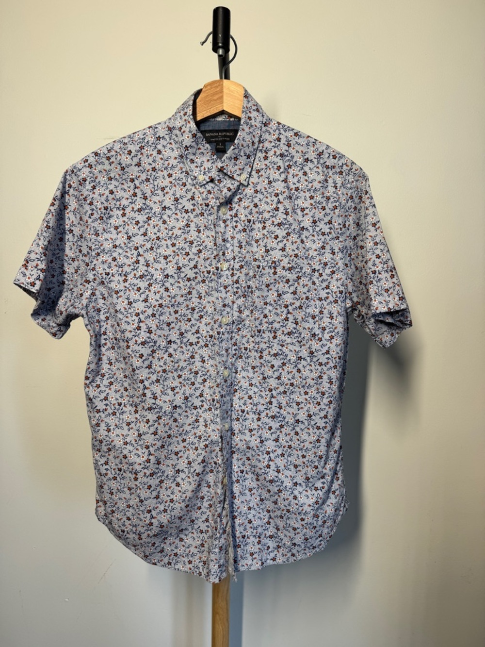 Banana Republic Light Blue Floral Button-Down Shirt